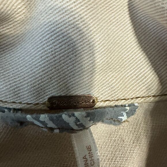 Free People XS Denim Jean Jacket Beige Tan Cropped Boho Trucker - Picture 2 of 4